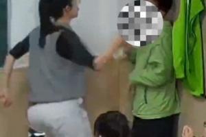 陕西铜川12岁男孩在托管所被老师连续掌掴,几度想要轻生,家长:涉事老师已被行拘,但拒不道歉,坚称扇脸是在教育孩子