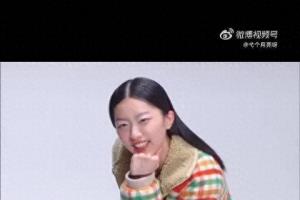 陈康堤晒合照庆男友22岁生日,文体双向奔赴的爱情太好磕